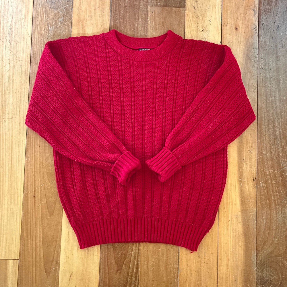 Vintage knitted red sweater